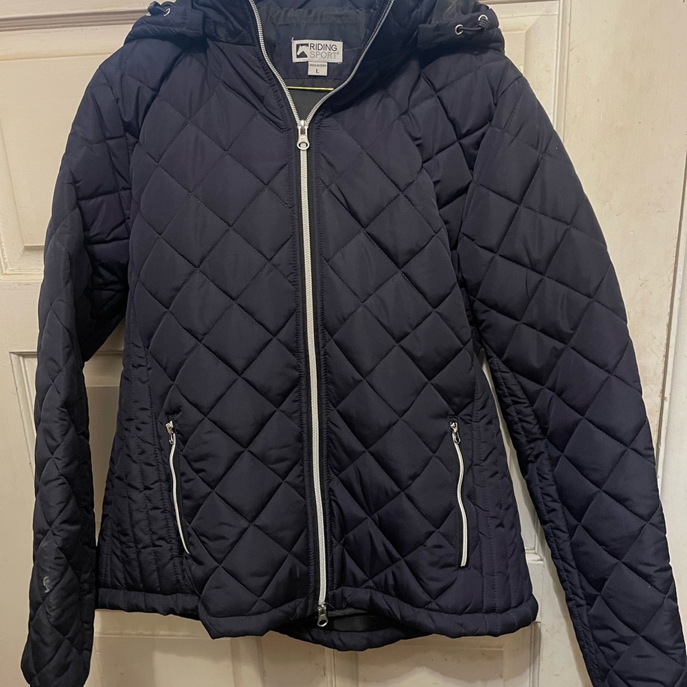 Women’s Blue Puffer Jacket with Diamond Quilting and Stand-Up Collar